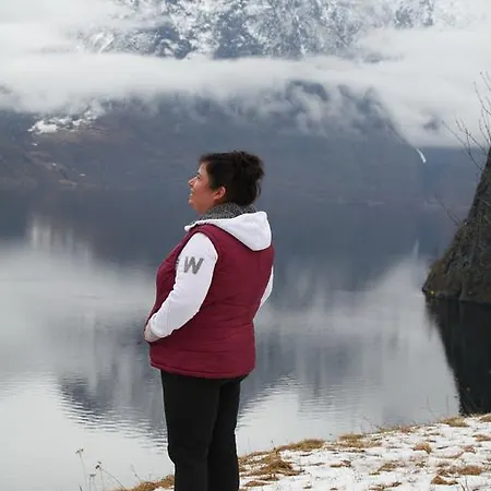 Visit Undredal Valley Pensjonat 2*